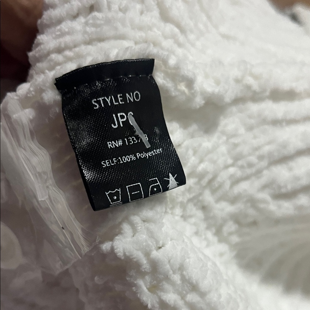 POL White Cable Knit Cardigan with Pastel Details - Picture 6 of 6